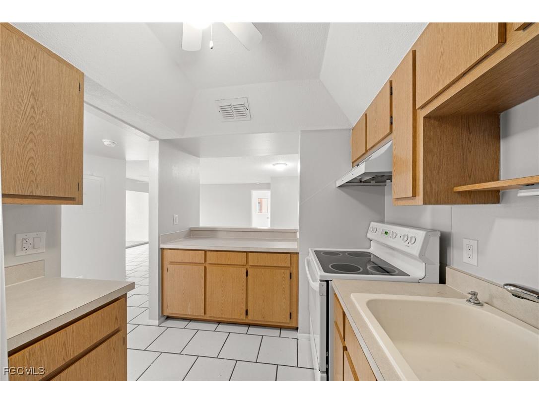 6496 Royal Woods Drive #1 Fort Myers FL 33908 2025005549 image12