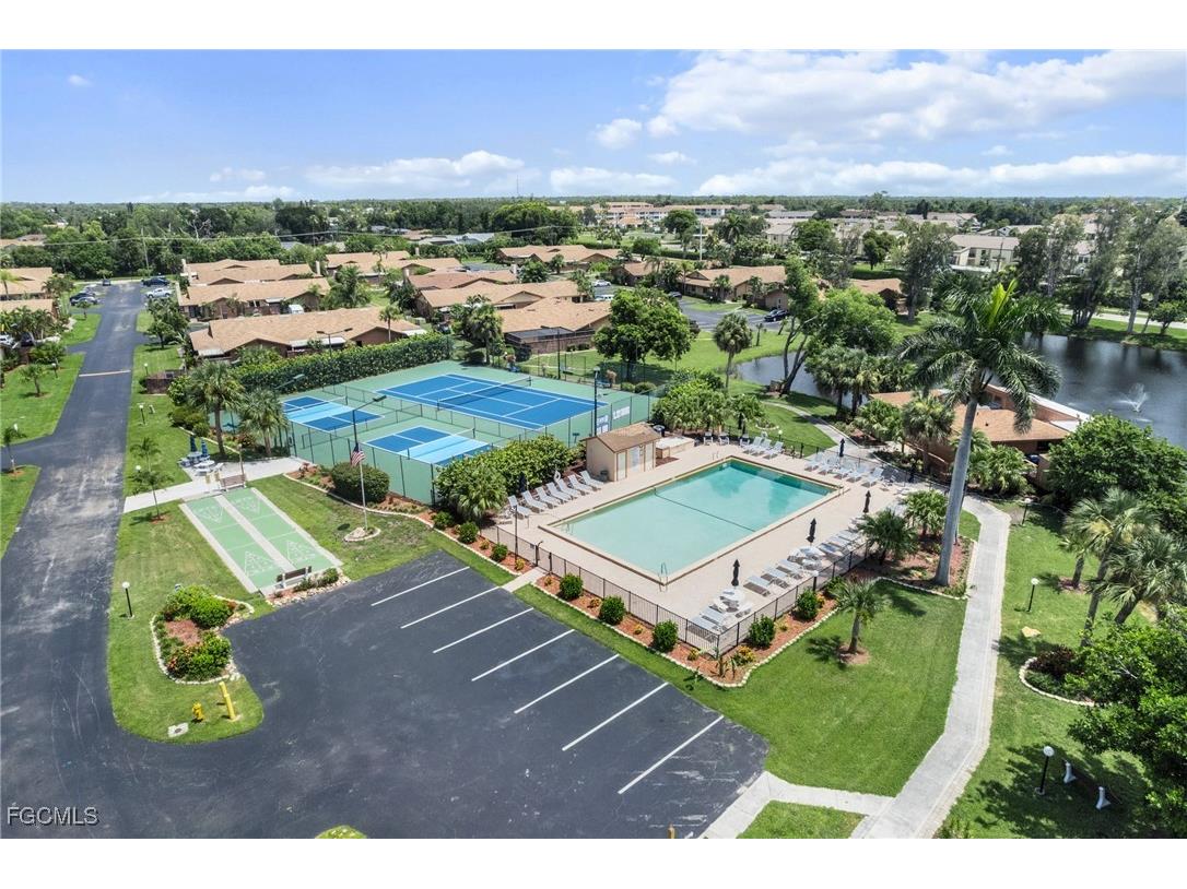 6496 Royal Woods Drive #1 Fort Myers FL 33908 2025005549 image2