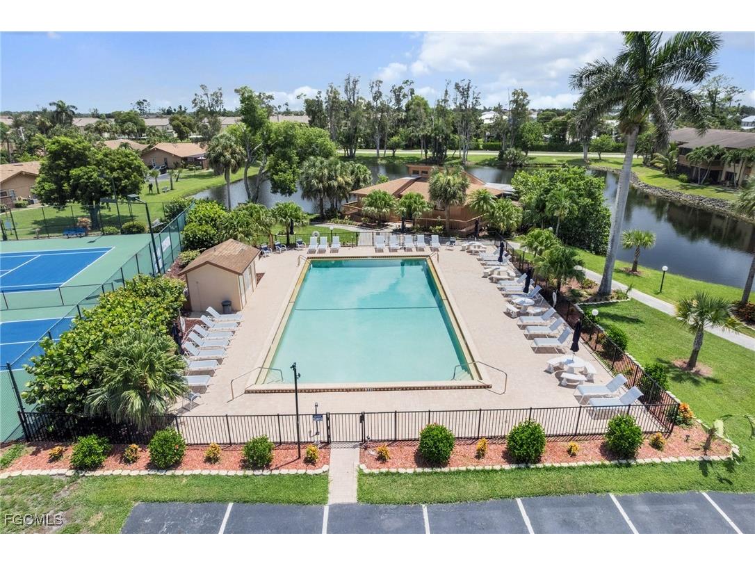 6496 Royal Woods Drive #1 Fort Myers FL 33908 2025005549 image3