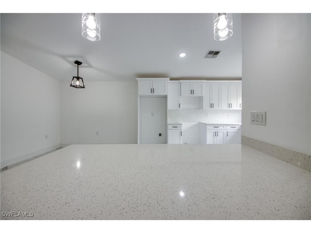 6497 Royal Woods Drive Fort Myers FL 33908 225060569 image18