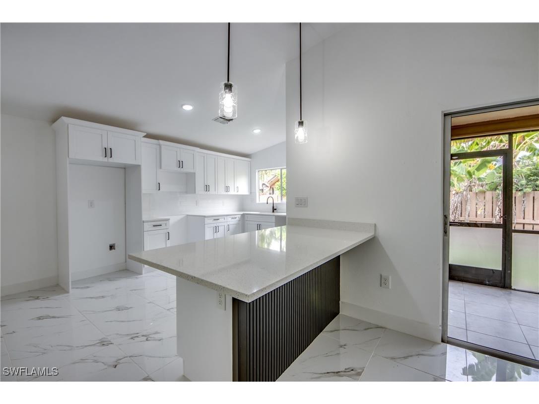 6497 Royal Woods Drive Fort Myers FL 33908 225060569 image20