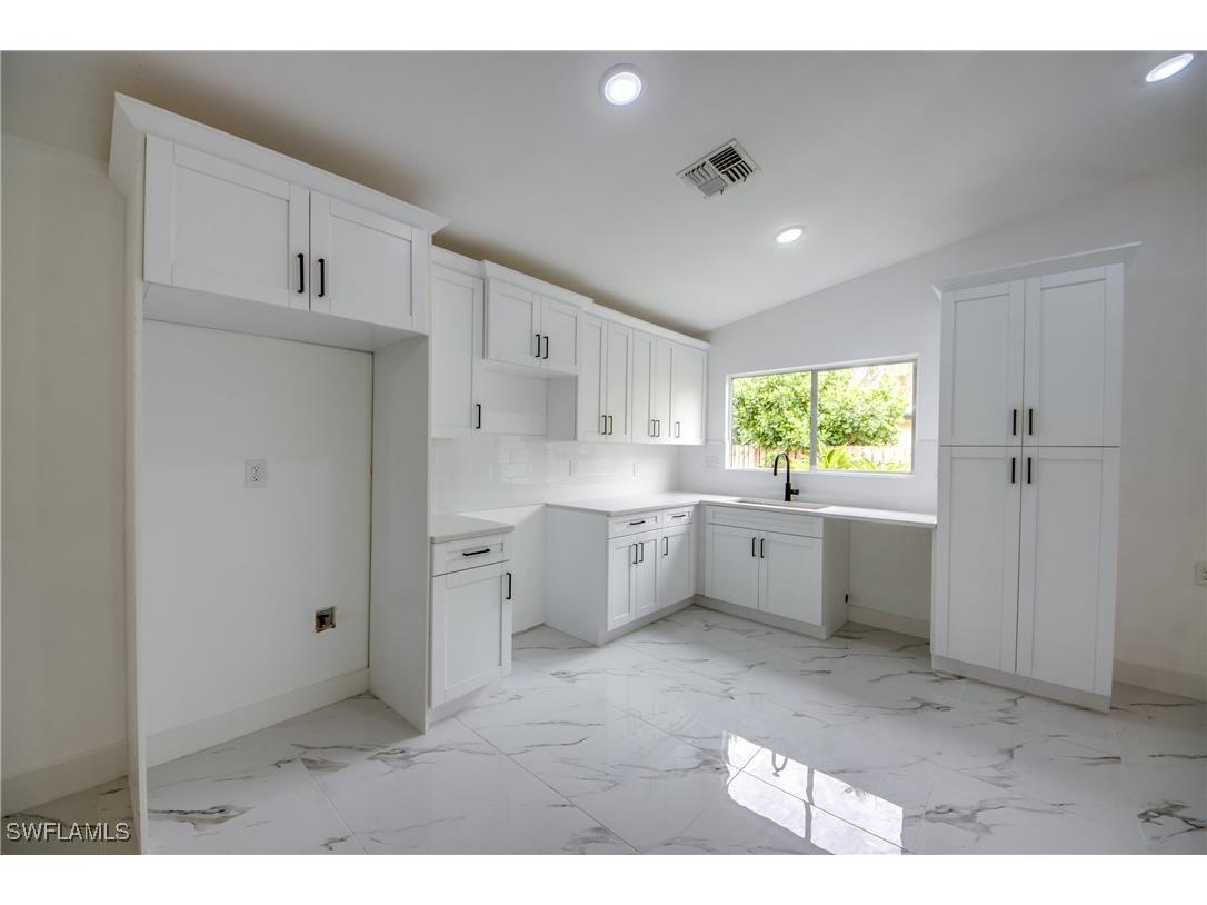 6497 Royal Woods Drive Fort Myers FL 33908 225060569 image21