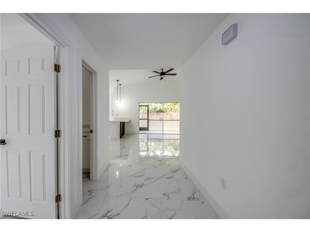 6497 Royal Woods Drive Fort Myers FL 33908 225060569 image4