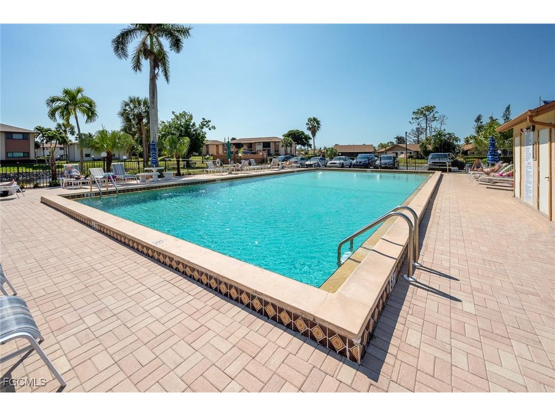 6498 Royal Woods Drive #2 Fort Myers FL 33908 2025000475 image15