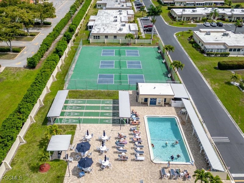 65 Fairbanks Court Fort Myers FL 33919 2026000694 image12