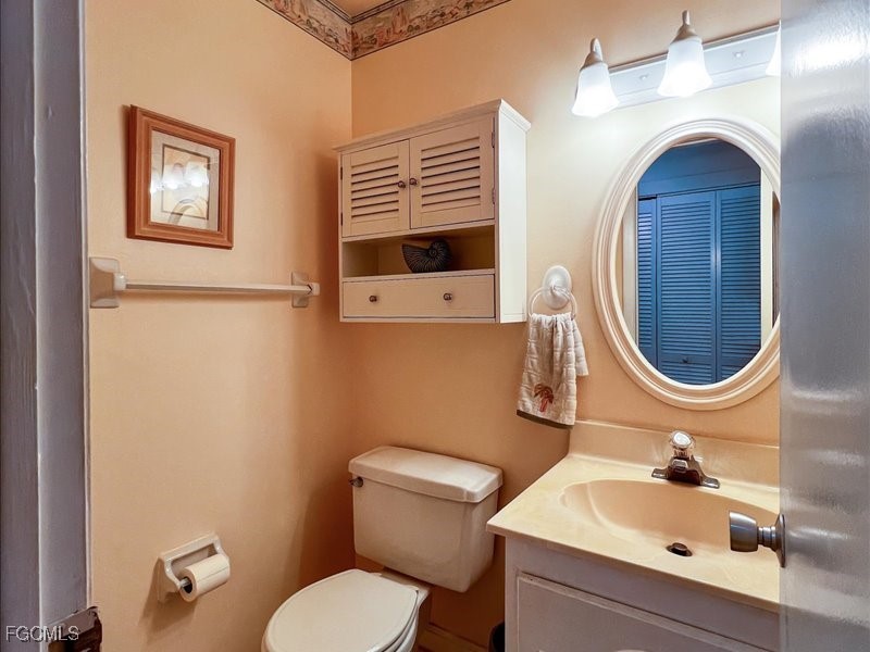 65 Fairbanks Court Fort Myers FL 33919 2026000694 image5