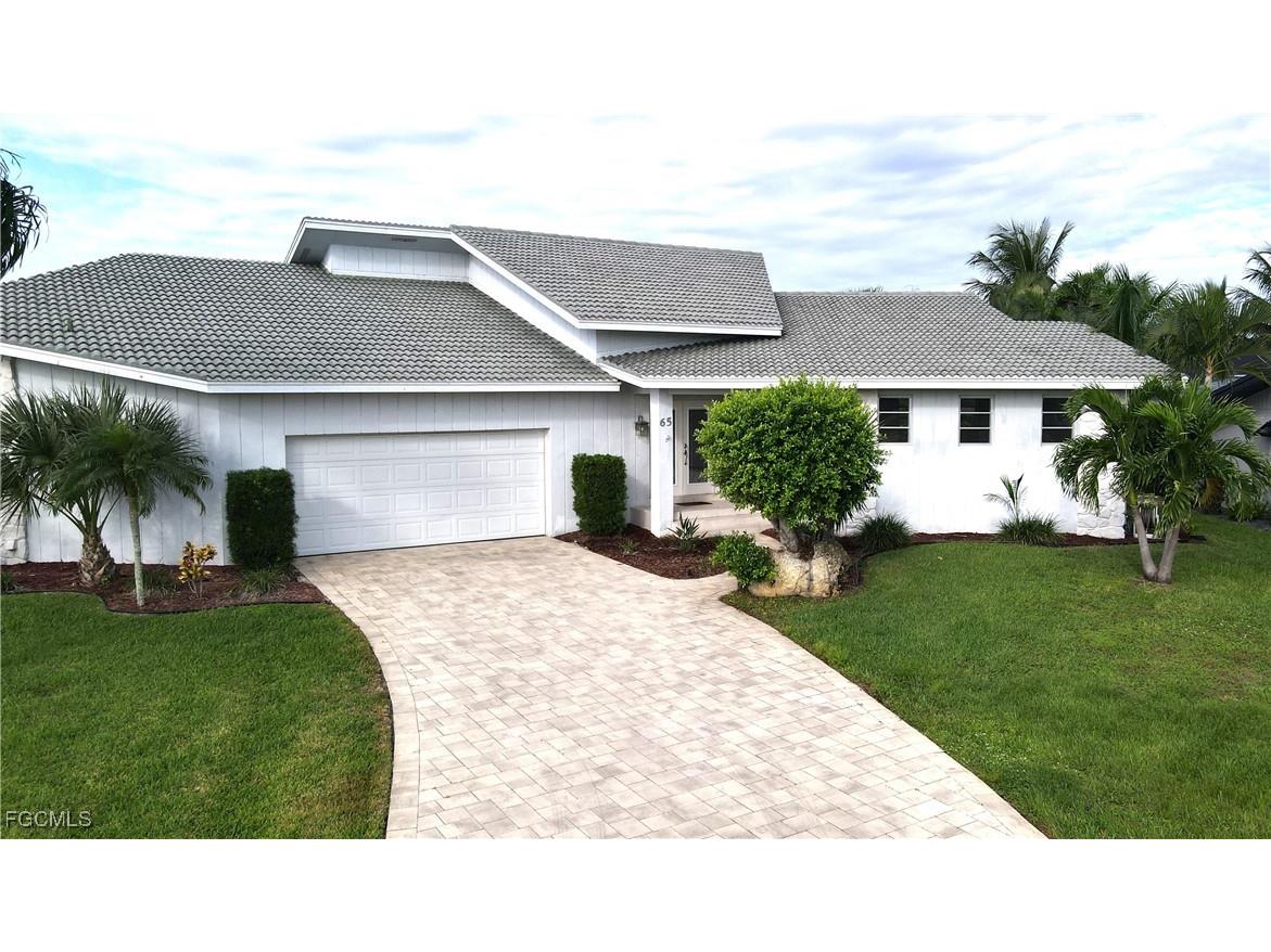 65 Ocean Drive Punta Gorda FL 33950 2025013439 image1