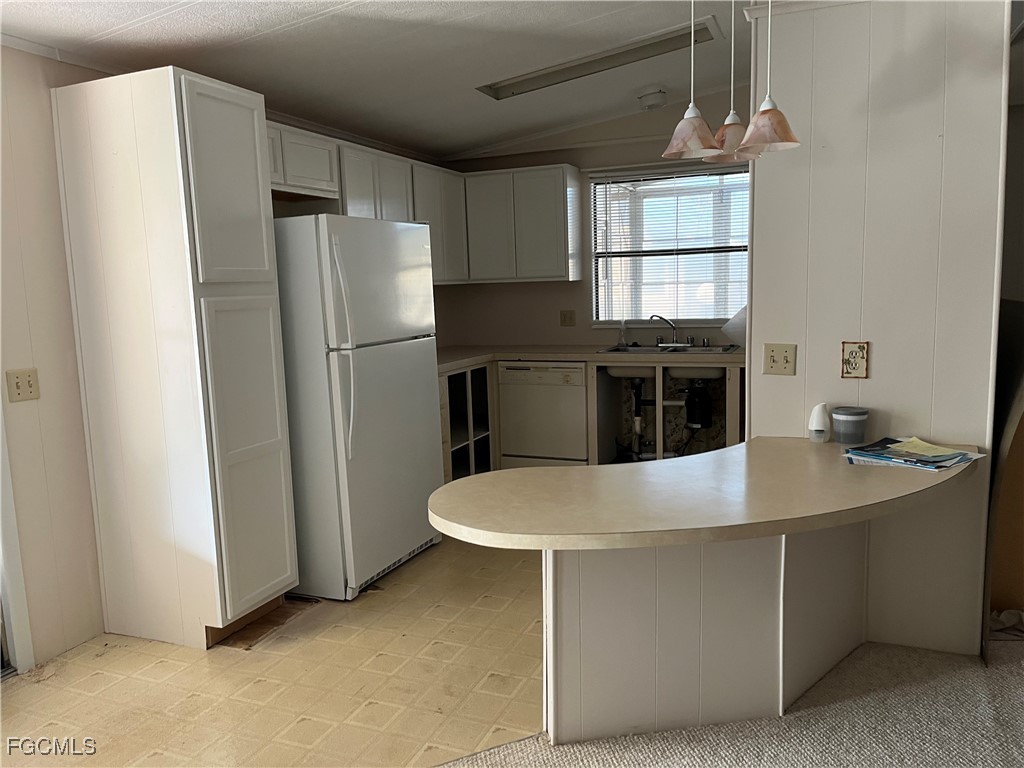 65 Sunset Circle North Fort Myers FL 33903 2025025765 image3