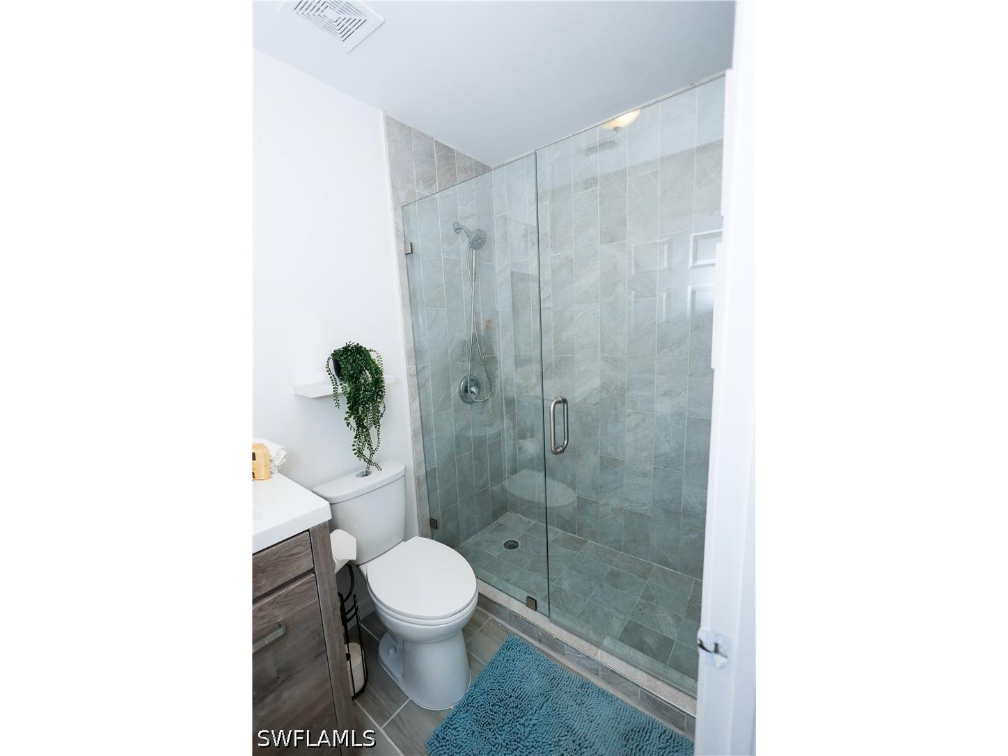 650 103rd Avenue N Naples FL 34108 226018438 image7