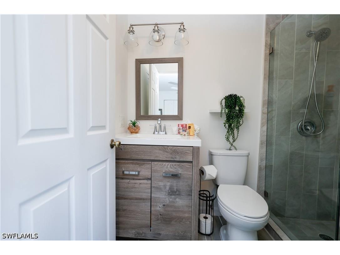 650 103rd Avenue N Naples FL 34108 226018438 image8