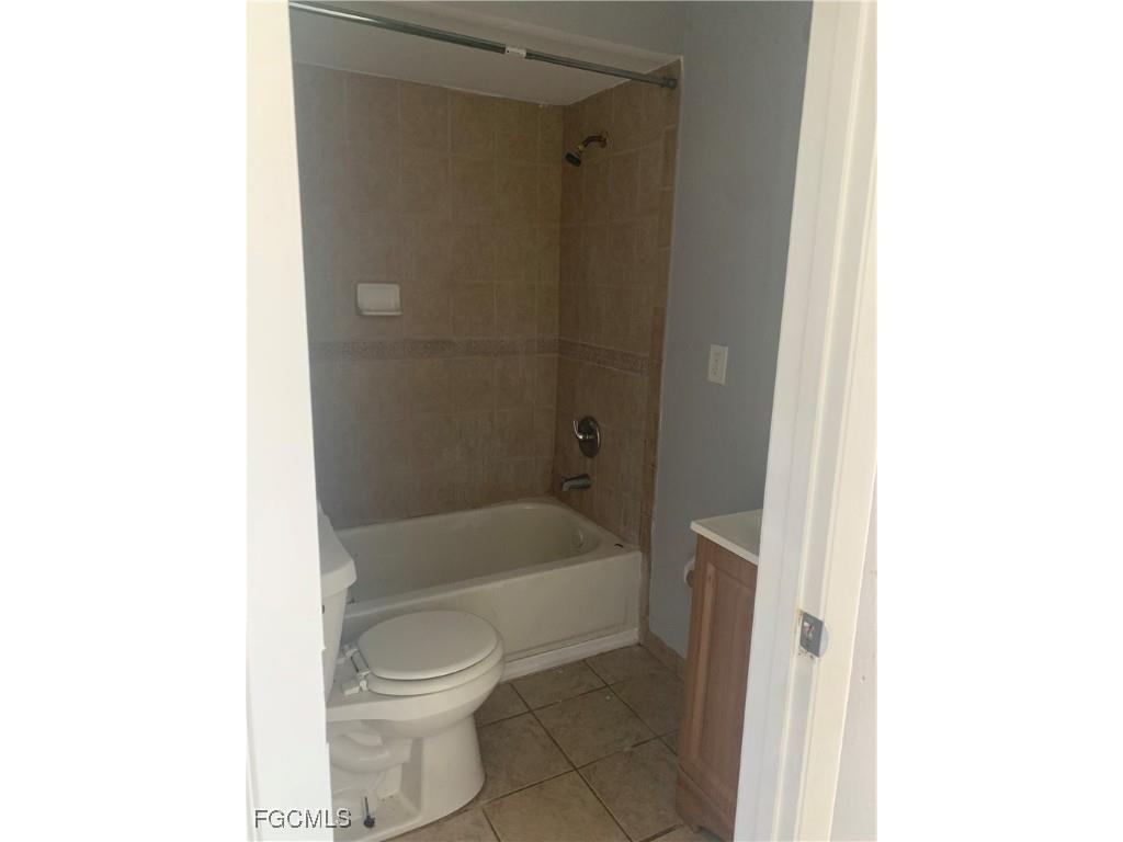 650 Creuset Avenue S Lehigh Acres FL 33974 2025018184 image4