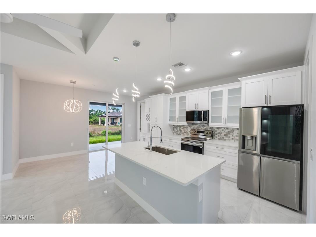 650 Kraft Street Lehigh Acres FL 33974 226002712 image8