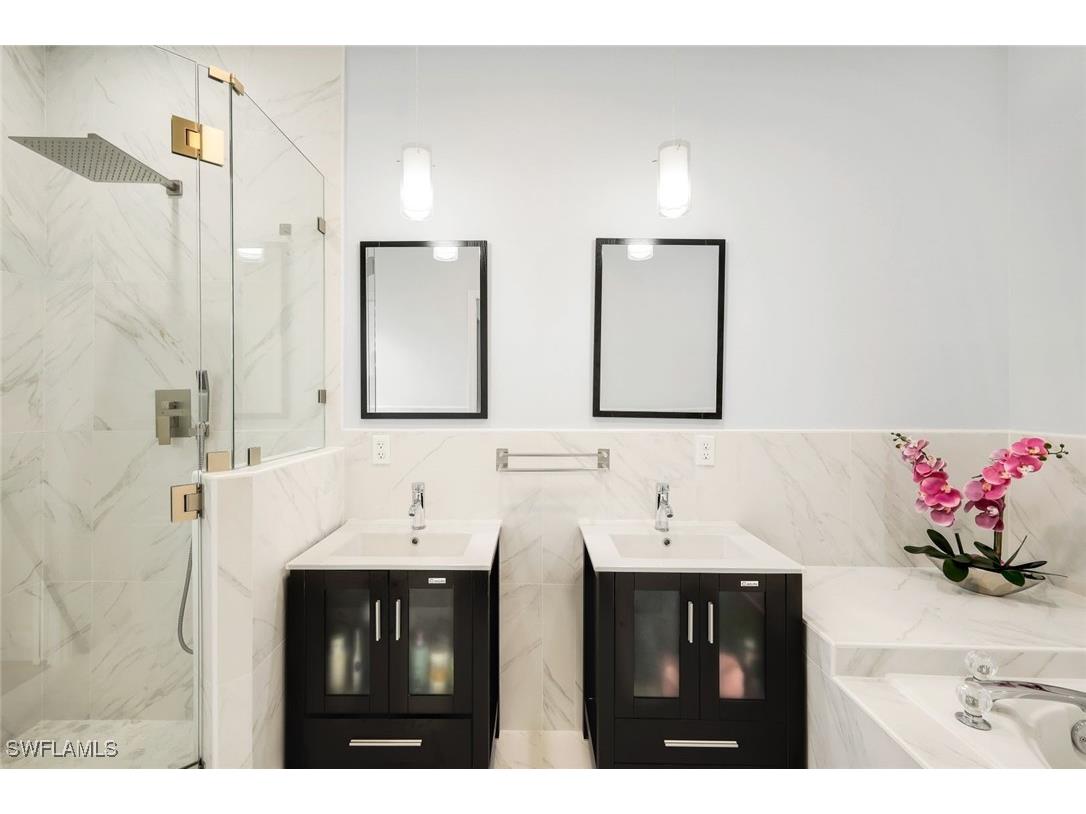 650 Luisa Lane #4 Naples FL 34104 226001391 image12