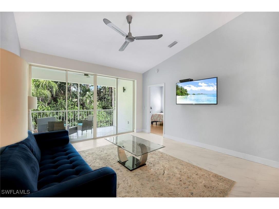 650 Luisa Lane #4 Naples FL 34104 226001391 image4