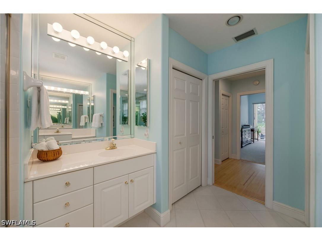 650 Vintage Reserve Circle #5-A Naples FL 34119 226021635 image17