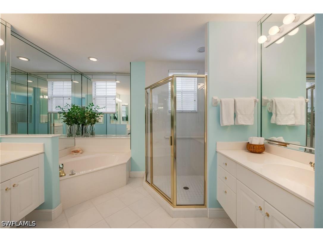 650 Vintage Reserve Circle #5-A Naples FL 34119 226021635 image5