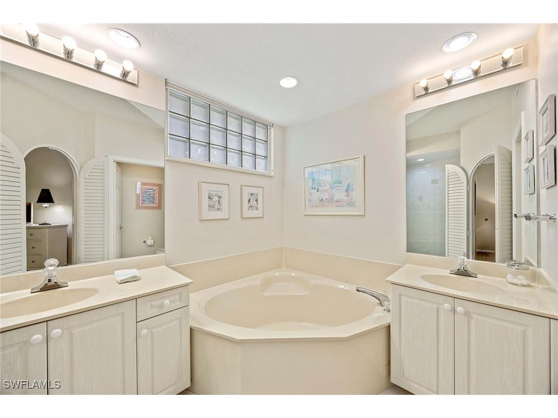 6500 Valen Way #A402 Naples FL 34108 225051668 image24