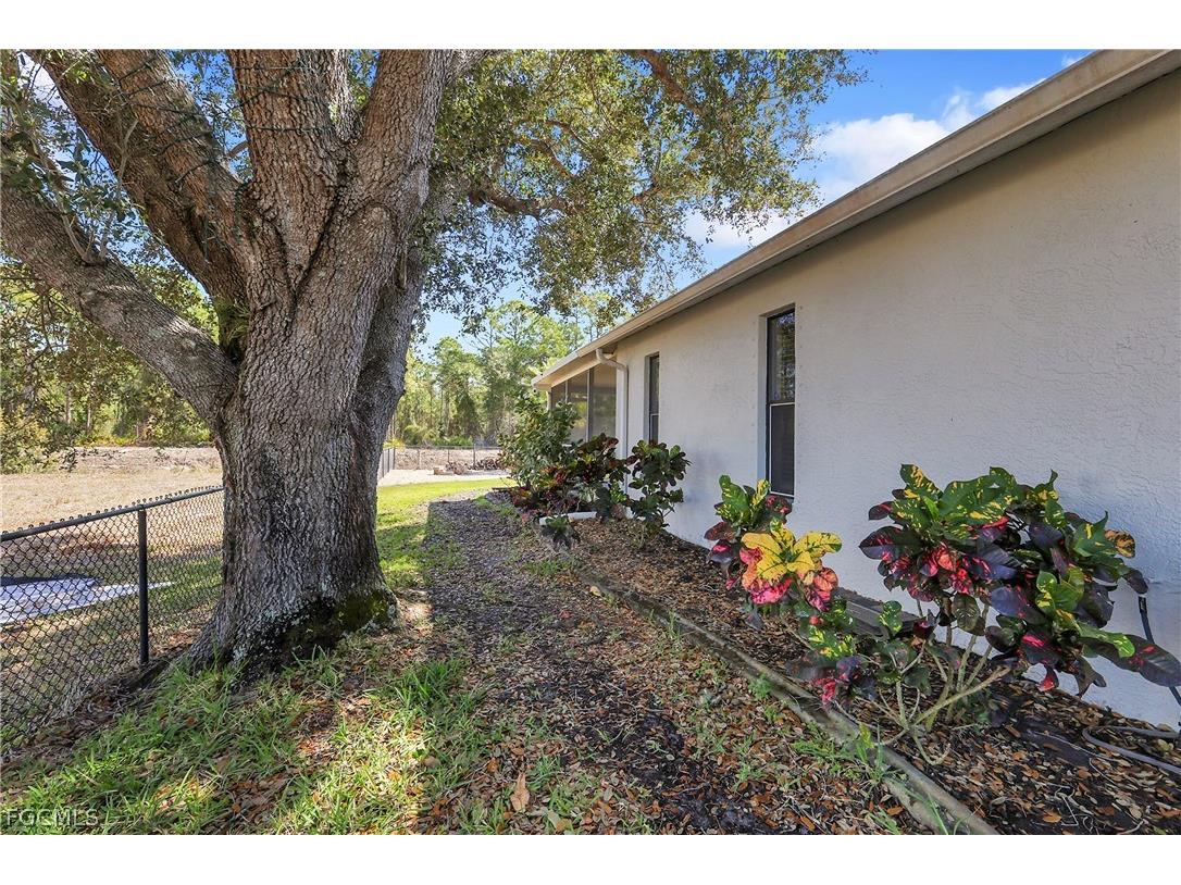 6501 Astoria Avenue Fort Myers FL 33905 2026010486 image28