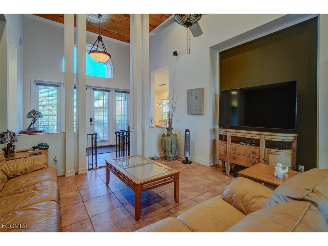 6501 Jacobs Drive Fort Myers FL 33908 2025018230 image33