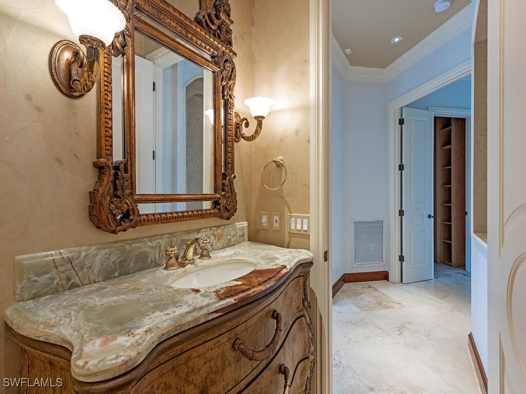 651 21st Avenue S Naples FL 34102 225070709 image42