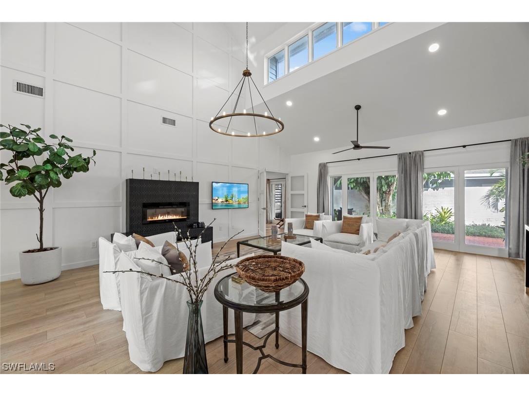 651 Bridgeway Lane #1 Naples FL 34108 223065093 image1