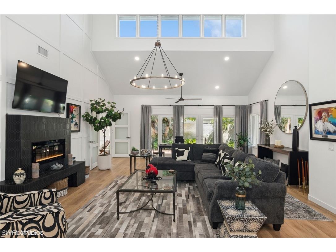 651 Bridgeway Lane #1 Naples FL 34108 224029679 image1