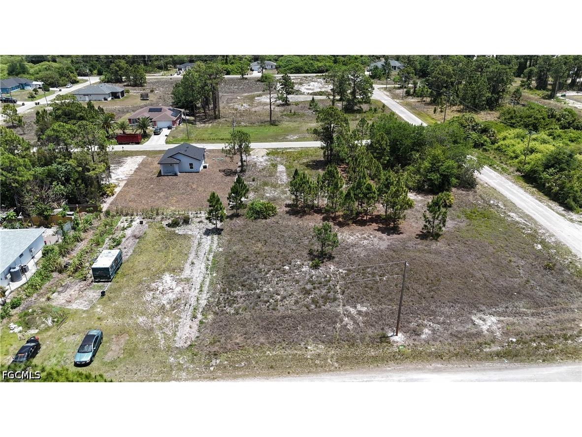 651 Crossarm Avenue S Lehigh Acres FL 33974 2026018513 image1