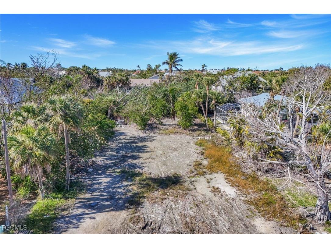 651 Donax Street Sanibel FL 33957 2025024787 image4
