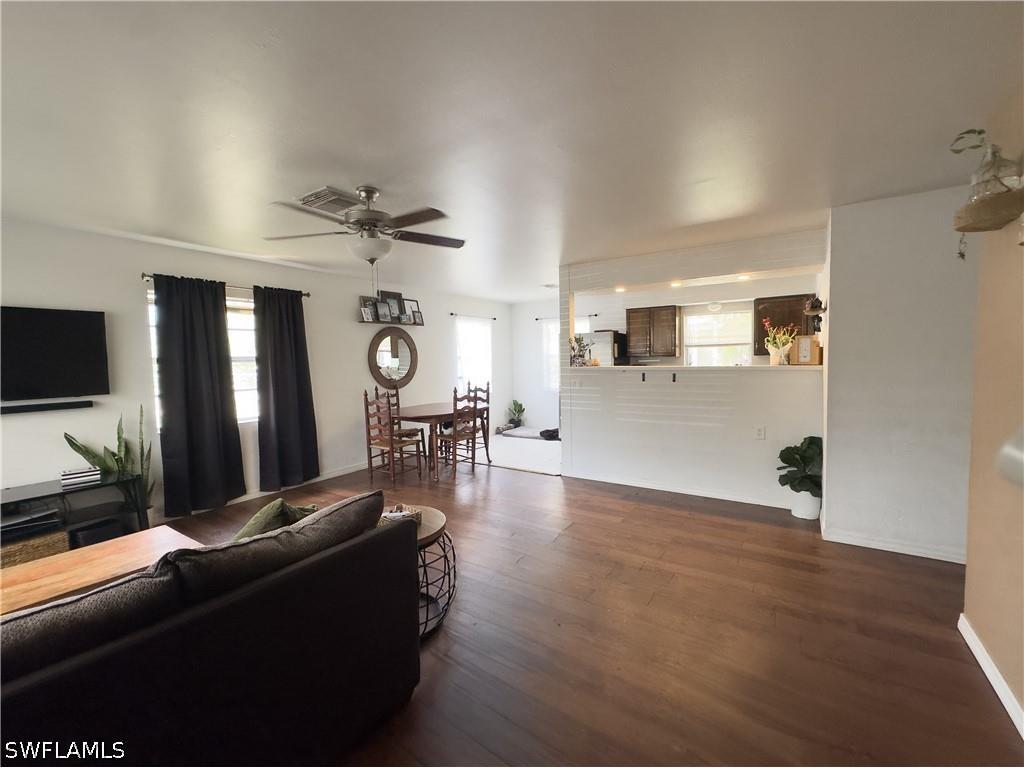 651 Pine Cone Lane Naples FL 34104 226014312 image4