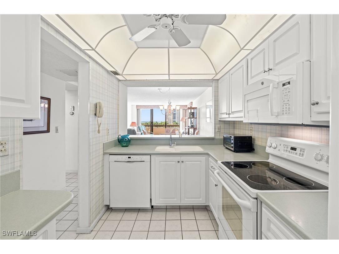 651 Seaview Court #B601 Marco Island FL 34145 225080090 image13