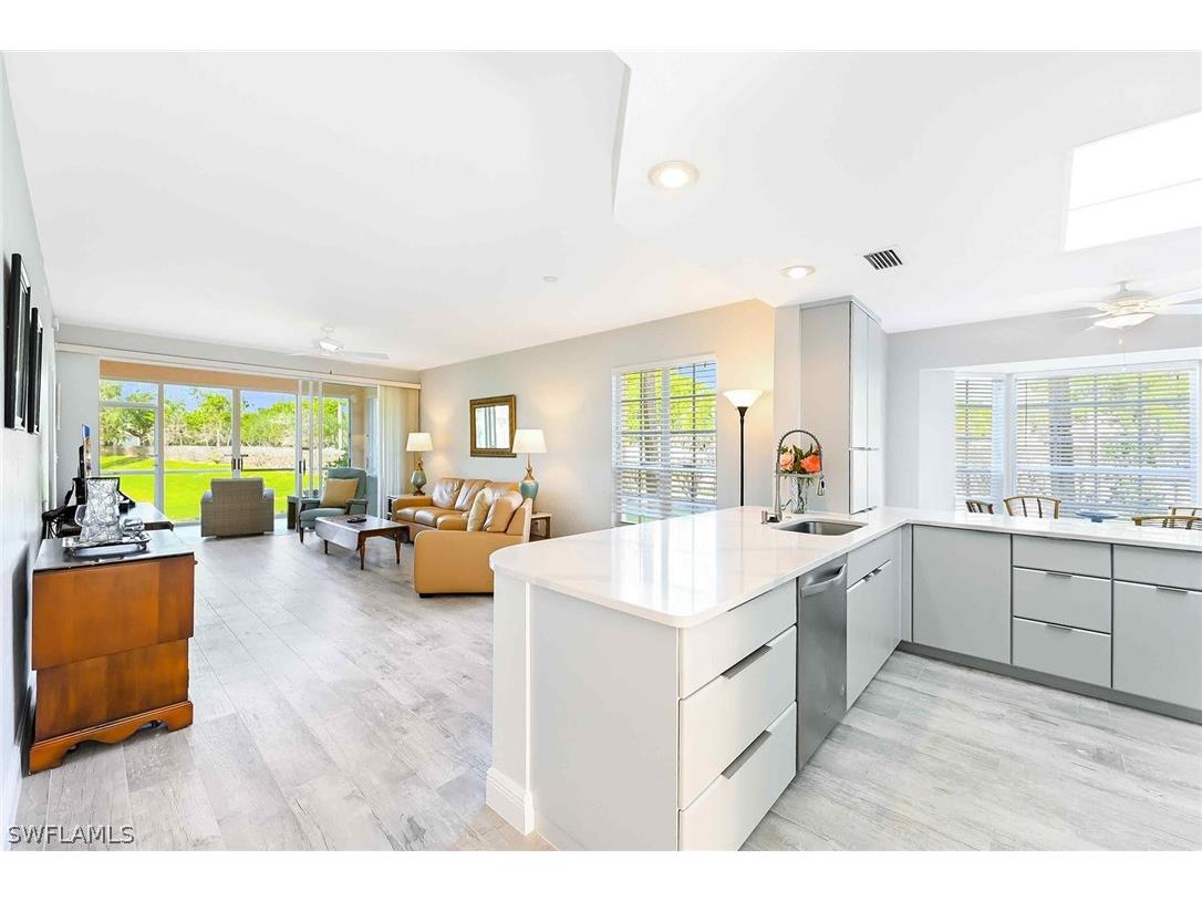 651 Wiggins Lake Drive #102 Naples FL 34110 226008721 image2