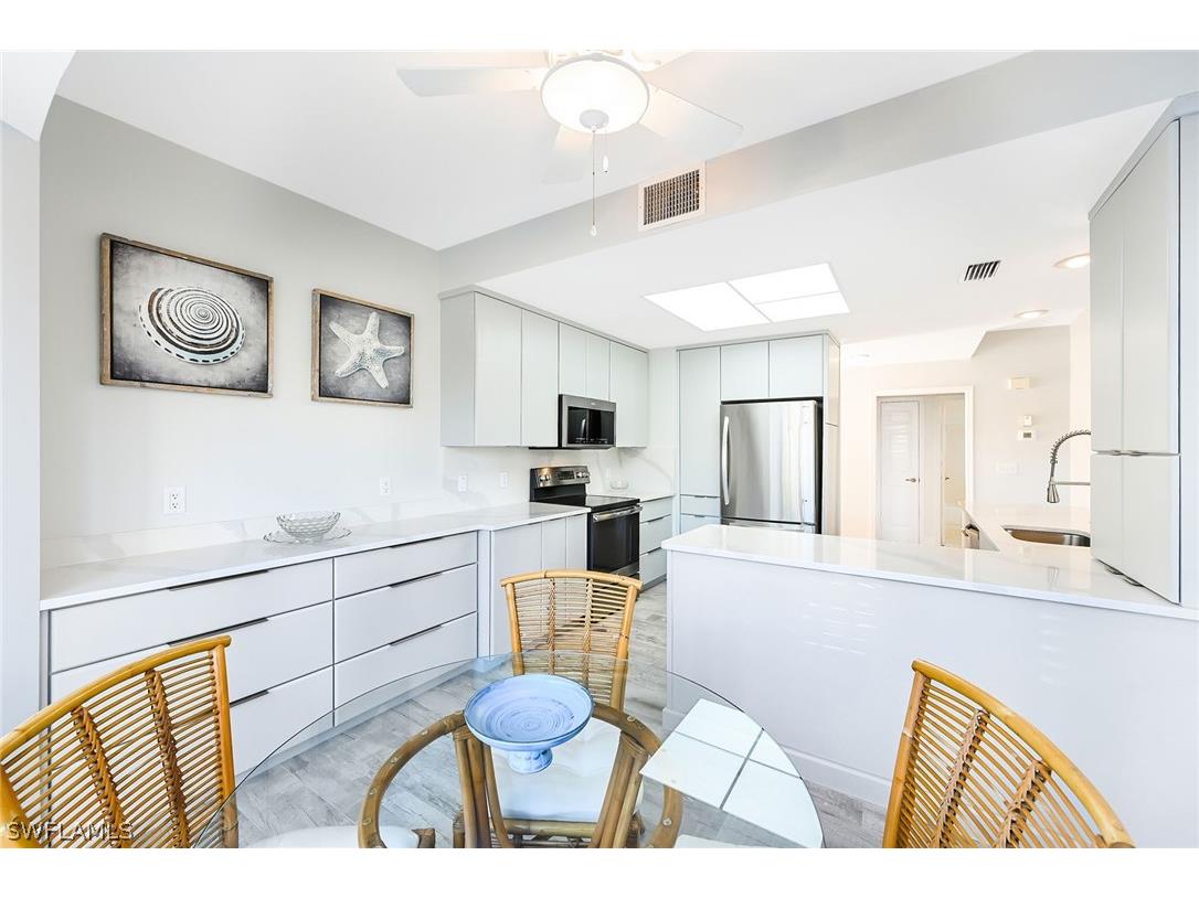 651 Wiggins Lake Drive #102 Naples FL 34110 226008721 image8