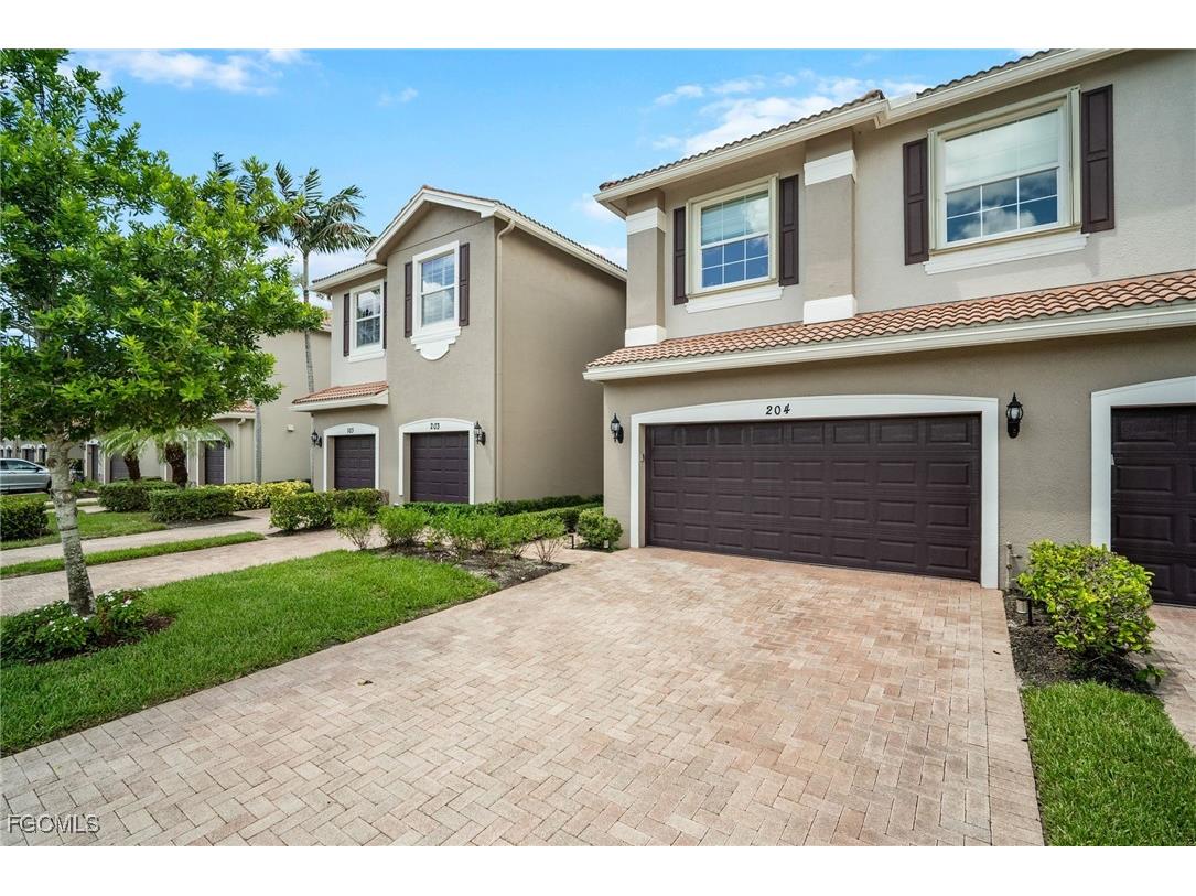 6510 Monterey Point #204 Naples FL 34105 2025024120 image1