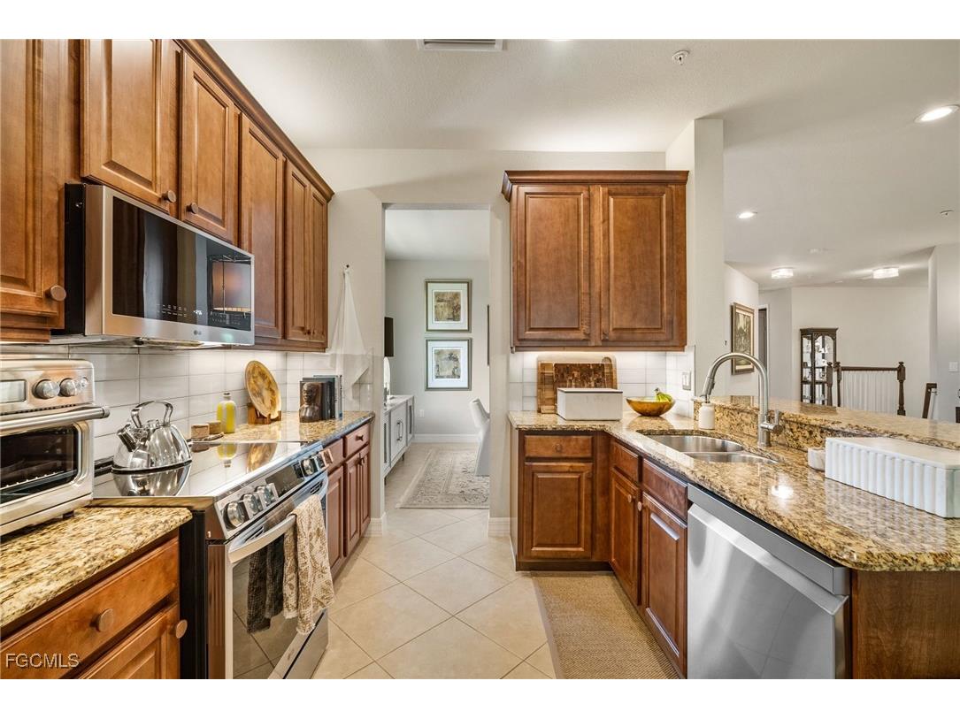6510 Monterey Point #204 Naples FL 34105 2025024120 image16