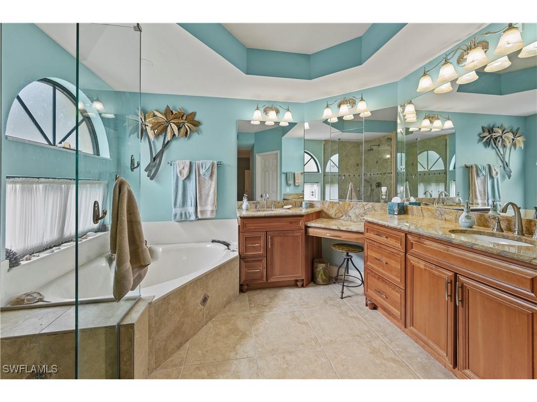 6510 Valen Way #B201 Naples FL 34108 225070464 image17