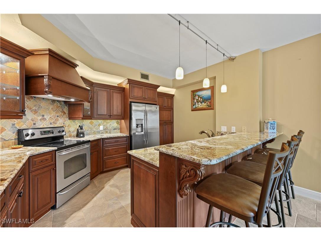 6510 Valen Way #B201 Naples FL 34108 225070464 image7