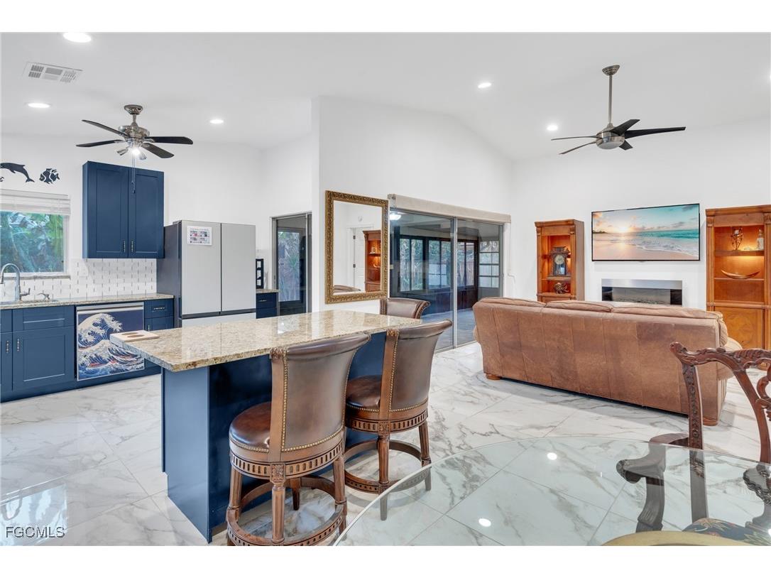 6511 Royal Woods Drive Fort Myers FL 33908 2026001815 image11