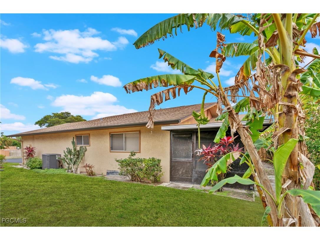 6511 Royal Woods Drive Fort Myers FL 33908 2026001815 image35