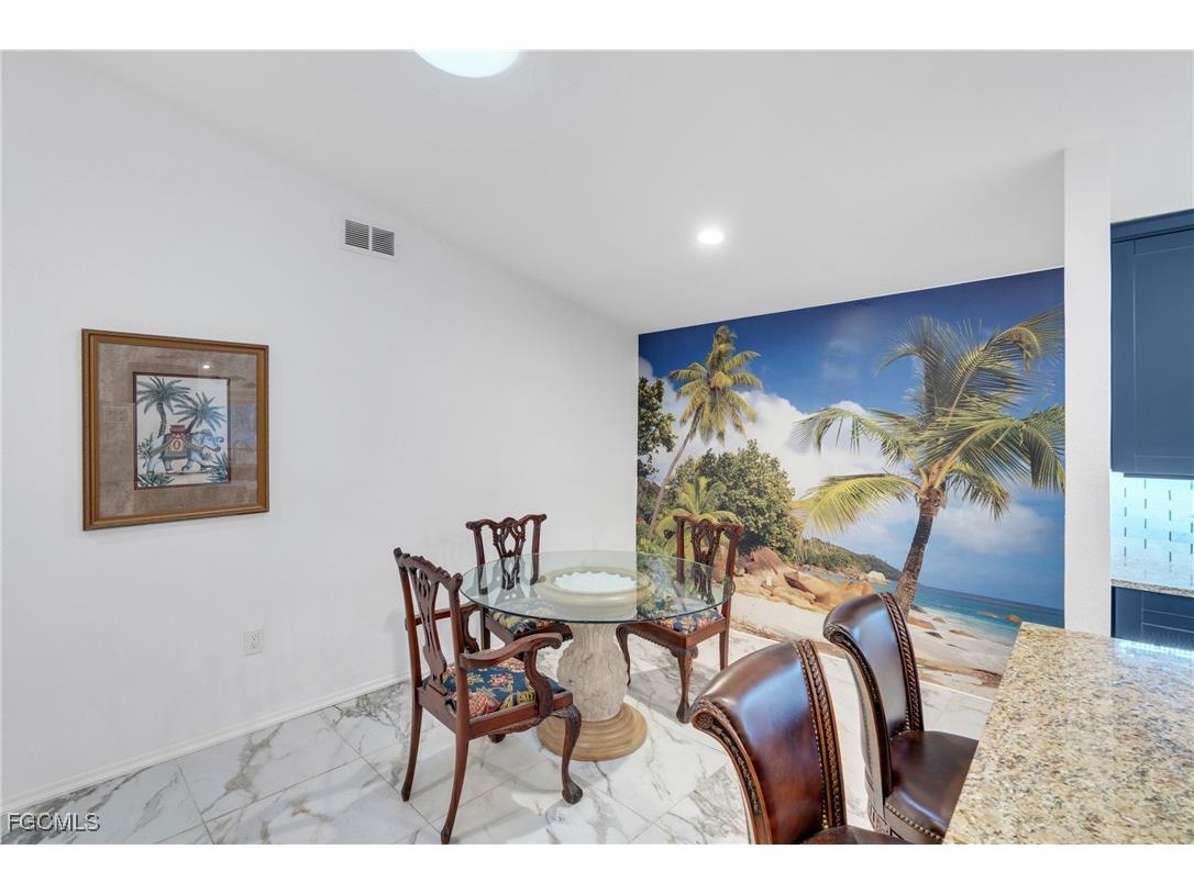 6511 Royal Woods Drive Fort Myers FL 33908 2026001815 image8