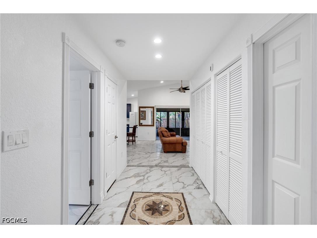6511 Royal Woods Drive Fort Myers FL 33908 2026024391 image4
