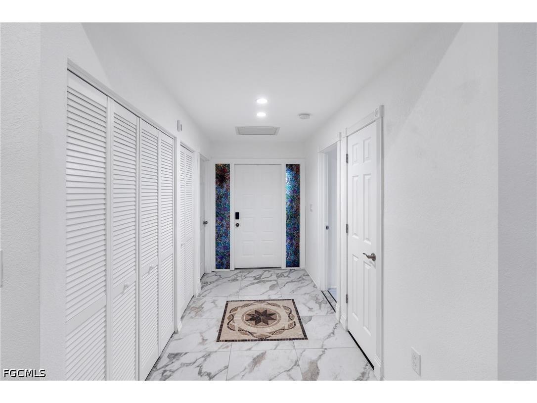 6511 Royal Woods Drive Fort Myers FL 33908 2026024391 image5