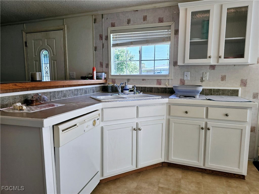 6514 Bernadean Boulevard Punta Gorda FL 33982 2025007502 image10