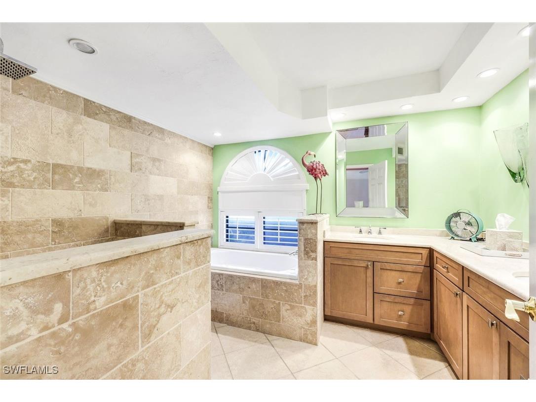 6515 Valen Way #H101 Naples FL 34108 225063062 image9