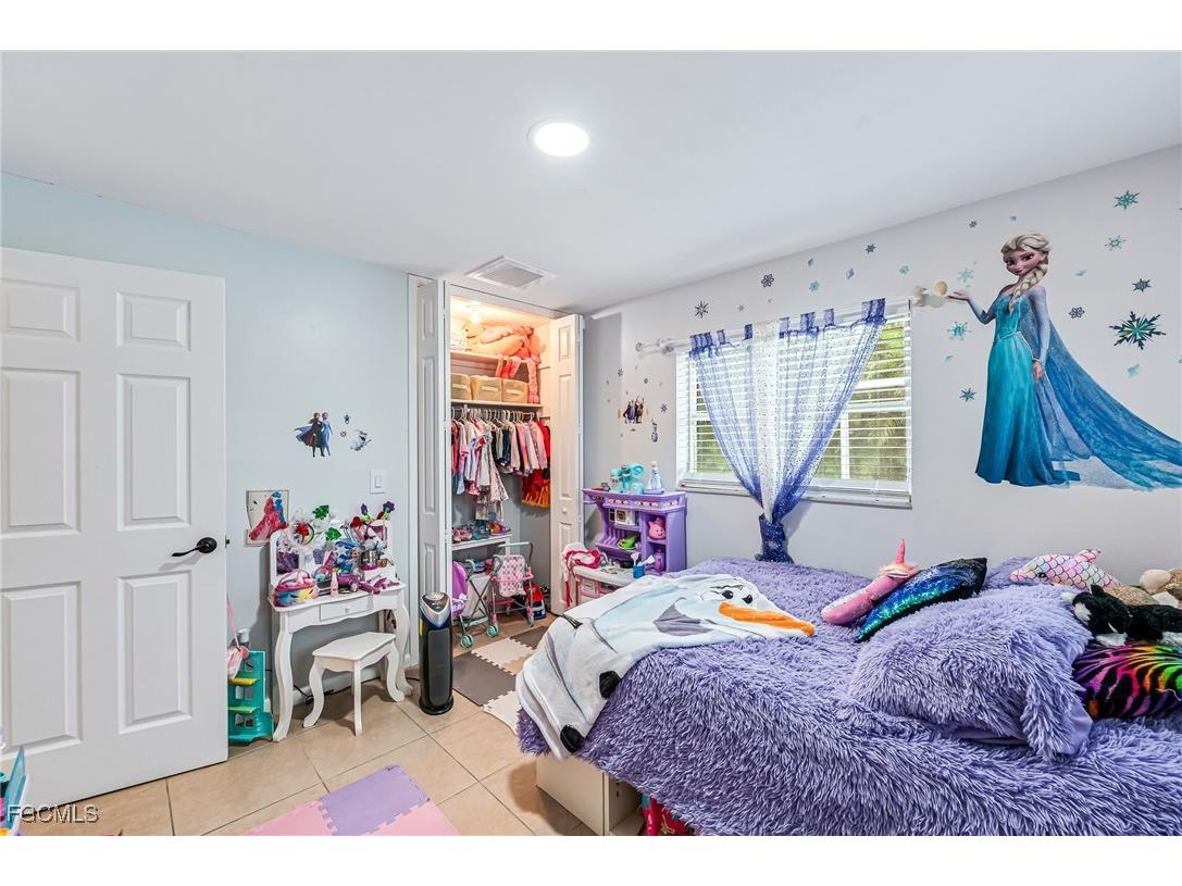 6519 E Town And River Road Fort Myers FL 33919 2025023948 image27