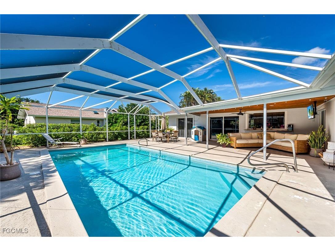 6519 E Town And River Road Fort Myers FL 33919 2025023948 image30