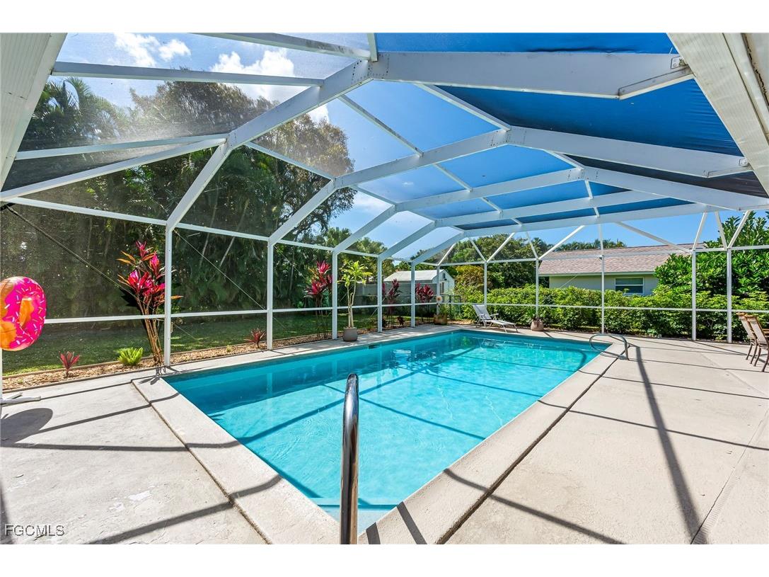 6519 E Town And River Road Fort Myers FL 33919 2025023948 image33