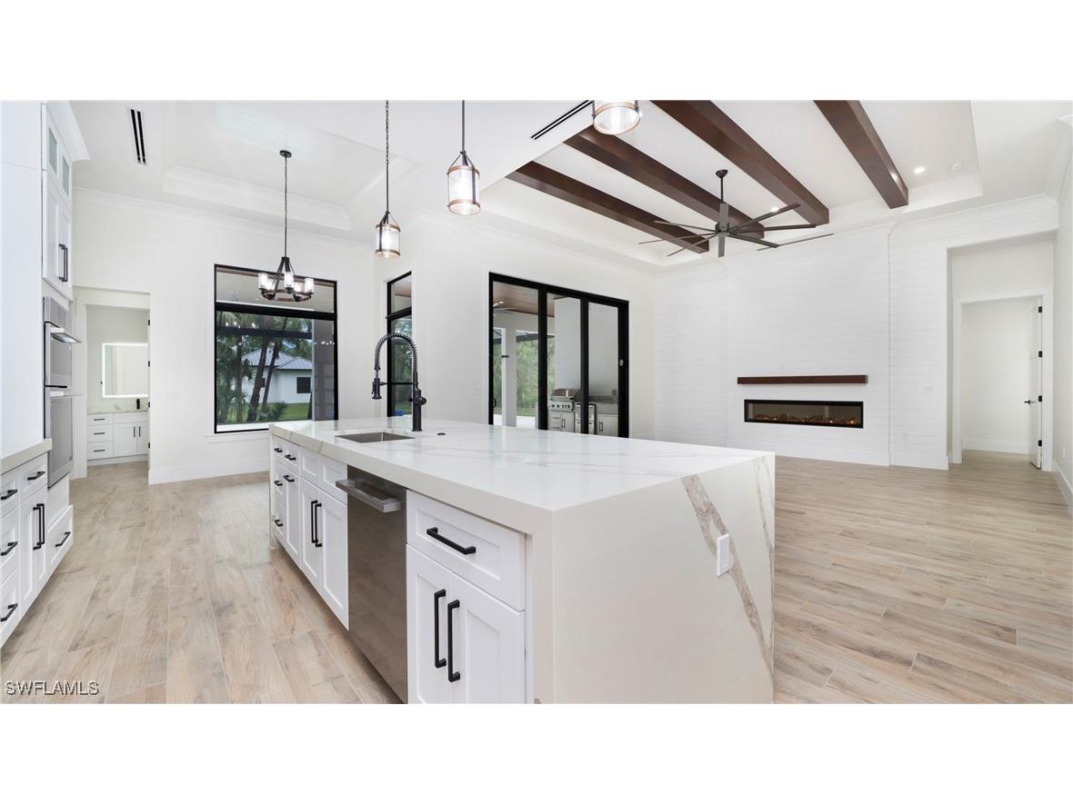 652 15th Street SW Naples FL 34117 225068498 image18