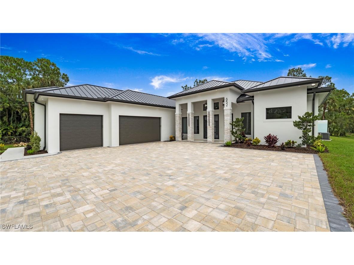 652 15th Street SW Naples FL 34117 225068498 image3