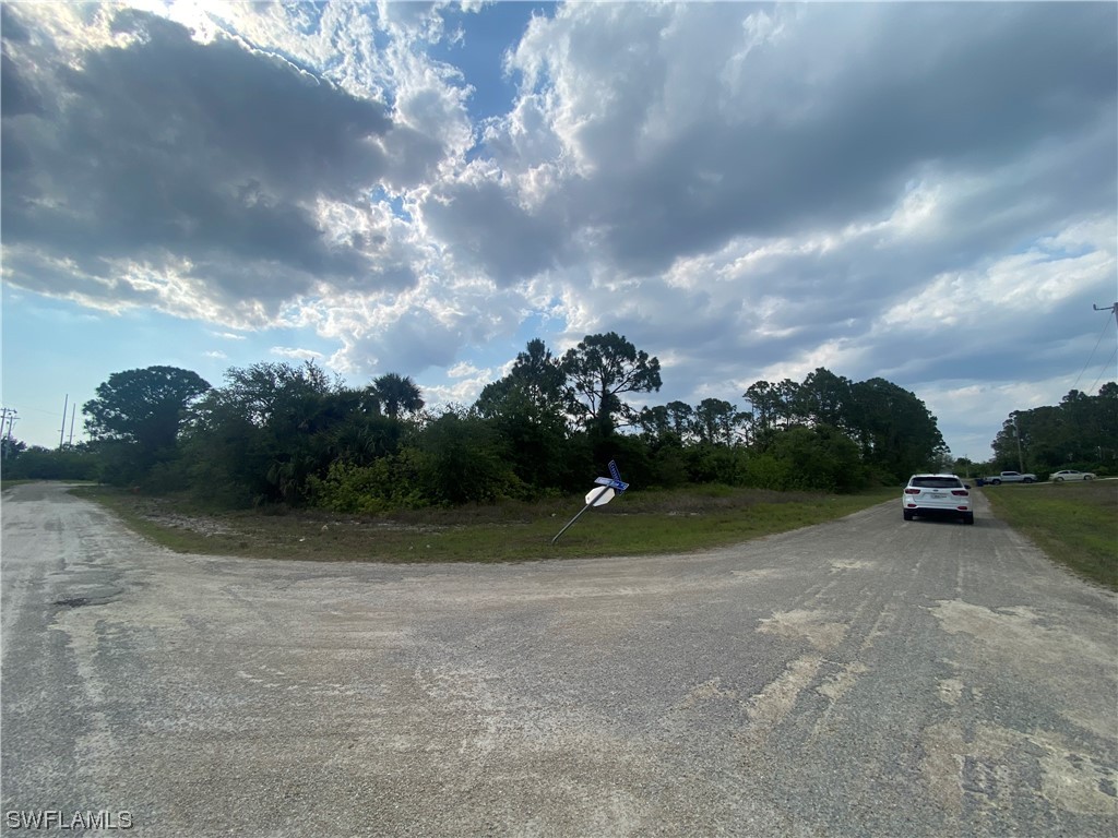 652 Crossarm Avenue S Lehigh Acres FL 33974 223035430 image1