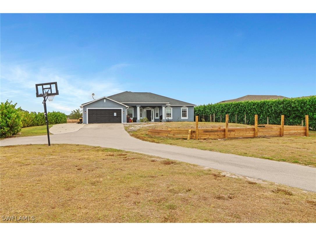 6520 40th Street NE Naples FL 34120 223004819 image1